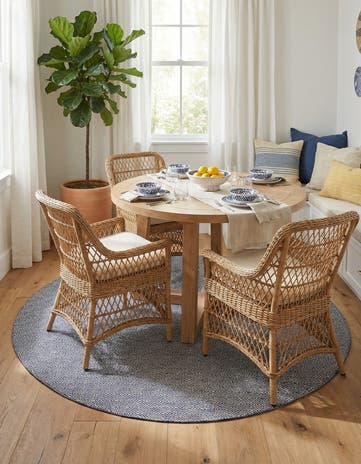 7' 10 x 7' 10 Hand Woven Geo Trellis Flatweave Round Rug