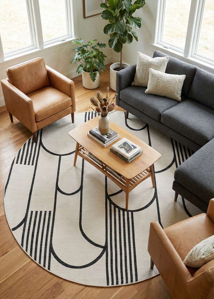10' x 10' Easy-Clean Modern Indoor / Outdoor Round Rug