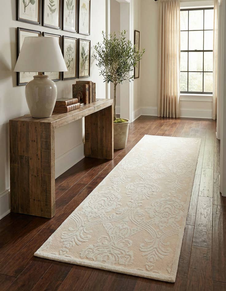 Detail image of 2' 10 x 9' 11  Hand Knotted Darya Wool Runner Rug