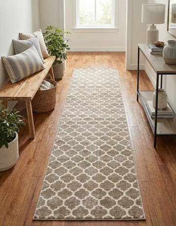 2' 7 x 13' Lattice Runner Rug