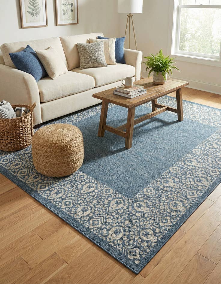 Detail image of 7' 10 x 7' 10  Washable Border Indoor / Outdoor Square Rug