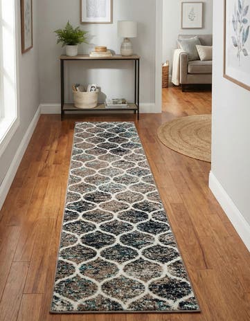 2' x 8' 8 Lattice Frieze Runner Rug