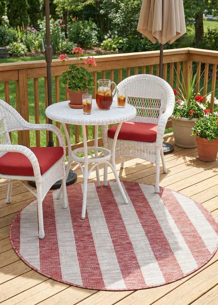 4' x 4' Easy-Clean Ribbon Indoor / Outdoor Round Rug