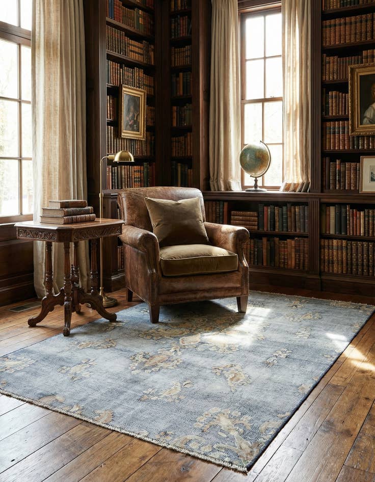 Detail image of 4' 4 x 6' 7 Vintage Royal Wool Rug