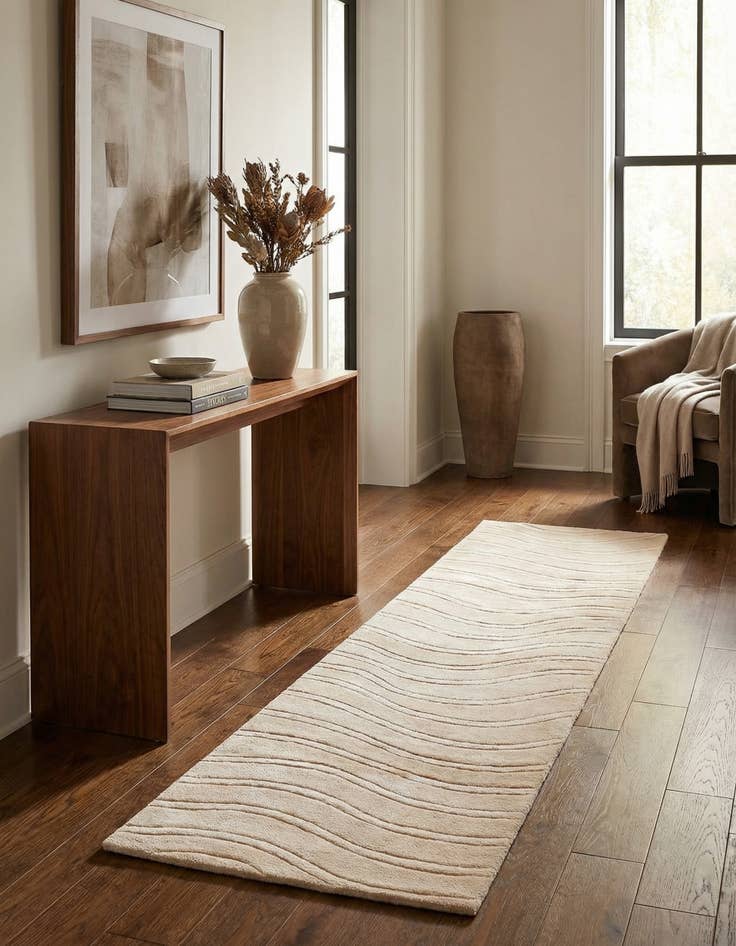 Detail image of 2' 7 x 9' 8  Hand Knotted Darya Wool Runner Rug