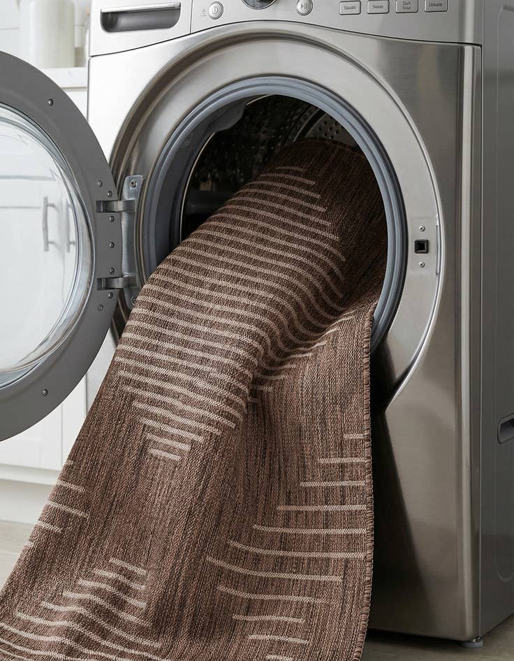 Detail image of 5' 3 x 8'  Washable Modern Indoor / Outdoor Rug