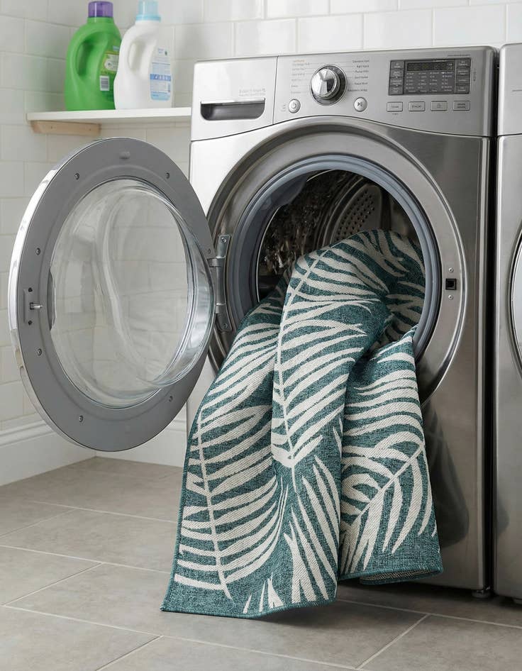 Detail image of 7' 10 x 10'  Washable Botanical Indoor / Outdoor Rug