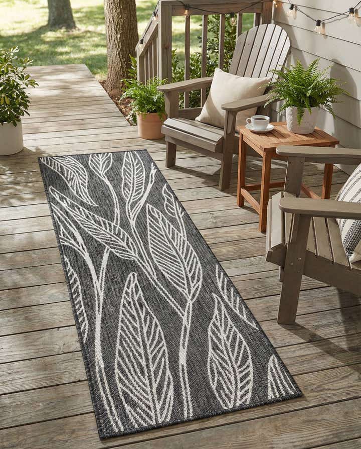 2' x 6' Easy-Clean Botanical Indoor / Outdoor Runner Rug