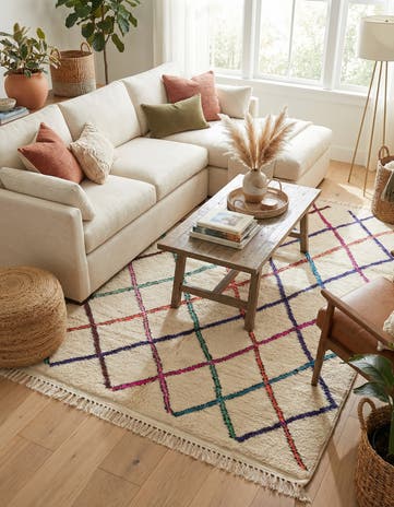 4' 10 x 6' 4 Hand Knotted Moroccan Wool Rug