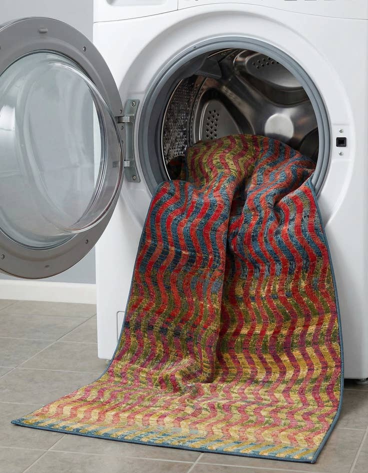 Detail image of 2' 7 x 10'  Washable Modern Indoor / Outdoor Runner Rug