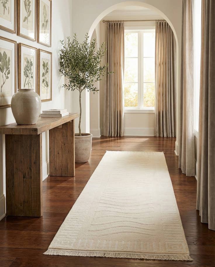 Detail image of 2' 9 x 9' 8 Darya Runner Rug