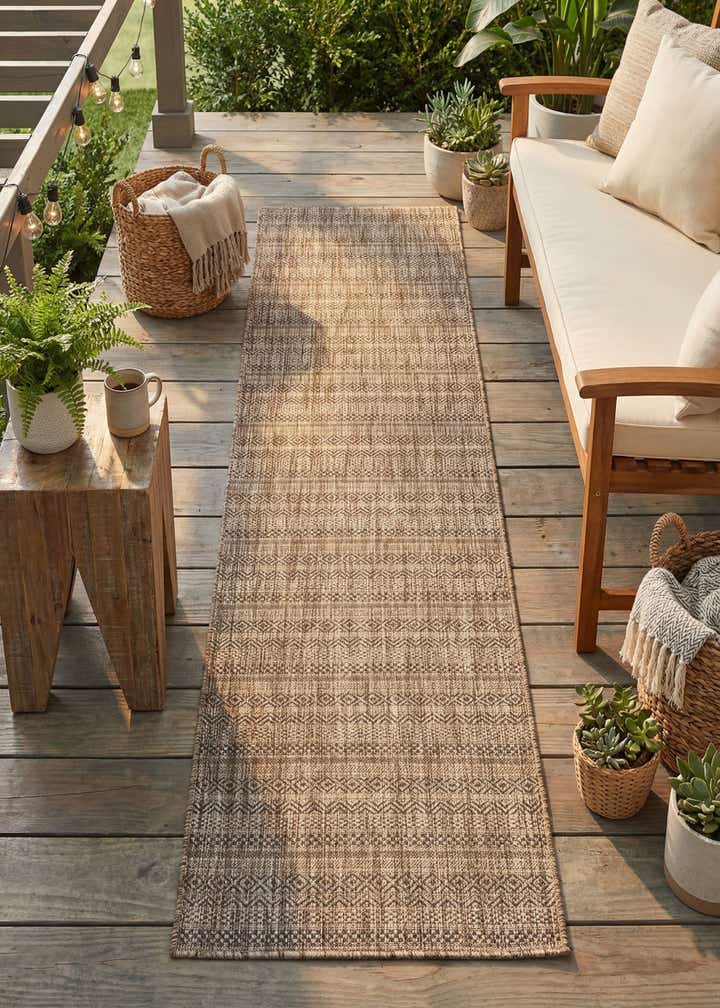 2' 7 x 12' Easy-Clean Striped Indoor / Outdoor Runner Rug