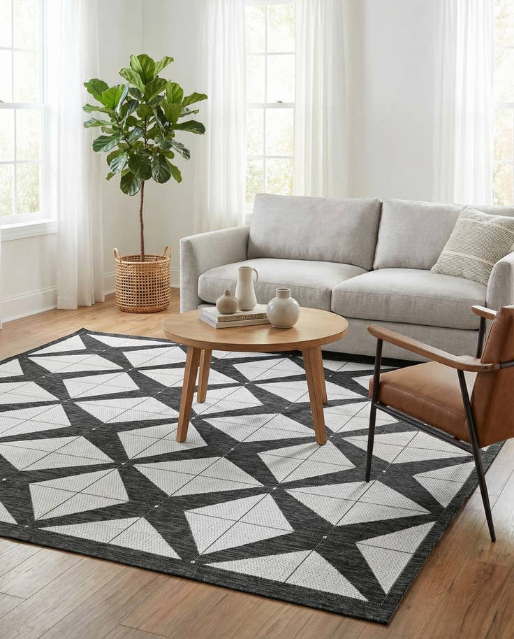 Detail image of 7' x 10' Easy-Clean Modern Indoor / Outdoor Rug