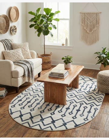 Coastal White Bohemian Trellis Oval Rug