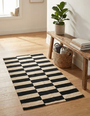 2' 6 x 3' 10 Hand Woven Kilim Modern Wool Rug