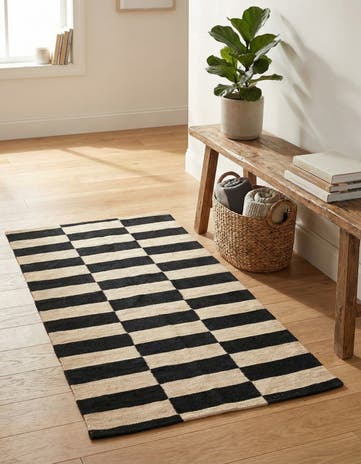 2' 6 x 3' 10 Hand Woven Kilim Modern Wool Rug
