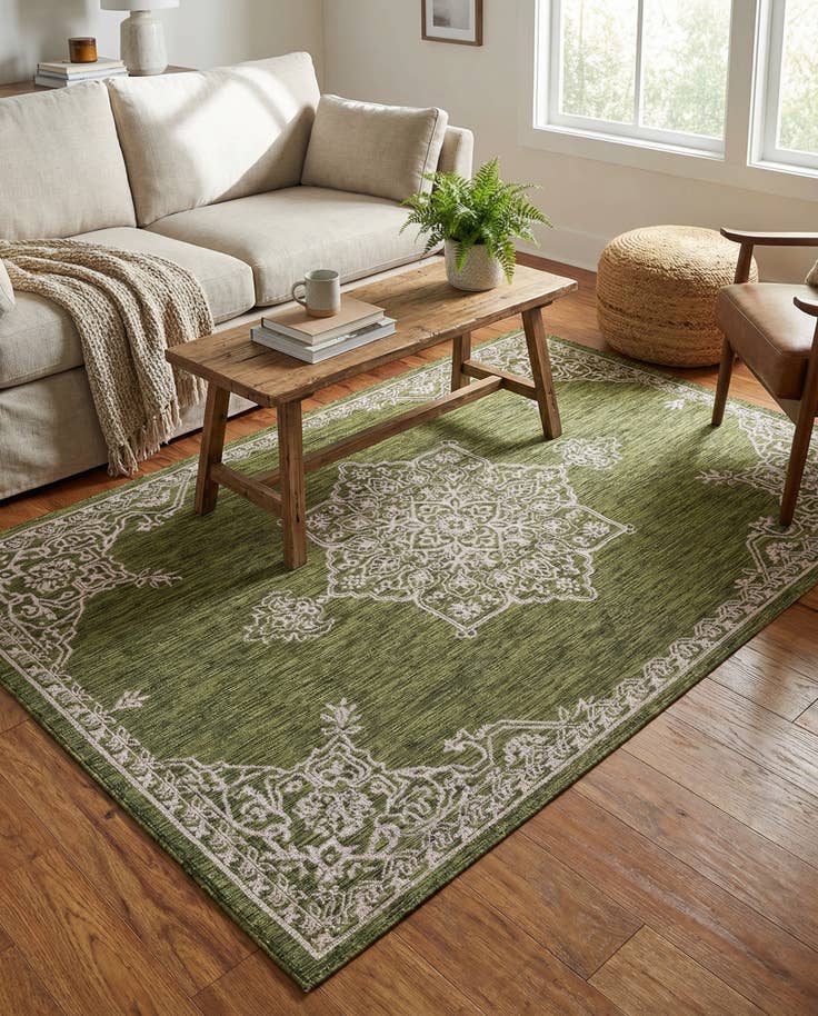 Detail image of 6' x 9' Easy-Clean Traditional Indoor / Outdoor Rug