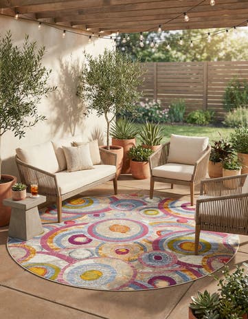 10' x 10' Easy-Clean Modern Indoor / Outdoor Round Rug