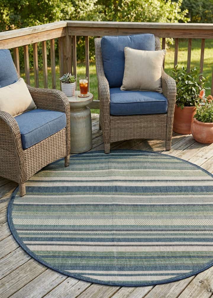 5' 3 x 5' 3 Easy-Clean Baja Indoor / Outdoor Round Rug