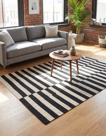 4' 1 x 5' 11 Hand Woven Kilim Modern Wool Rug