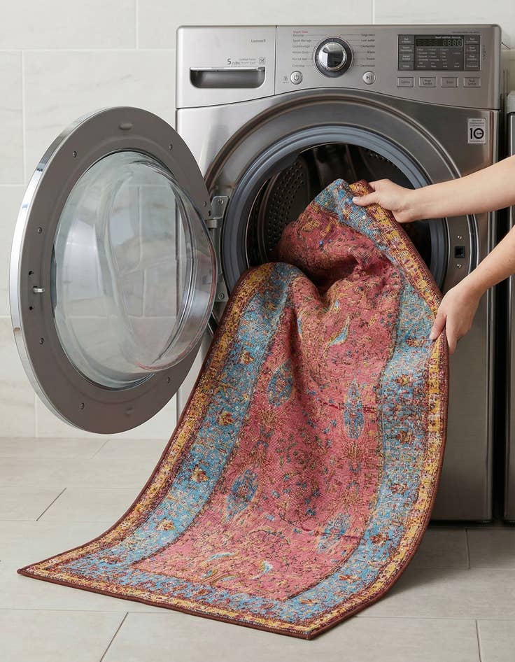 Detail image of  2' 7 x 10'  Washable Traditional Indoor / Outdoor Runner Rug