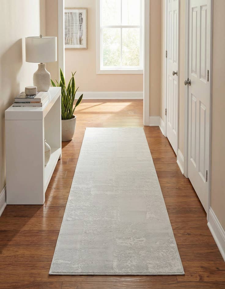 Detail image of 2' 7 x 12' Finsbury Runner Rug