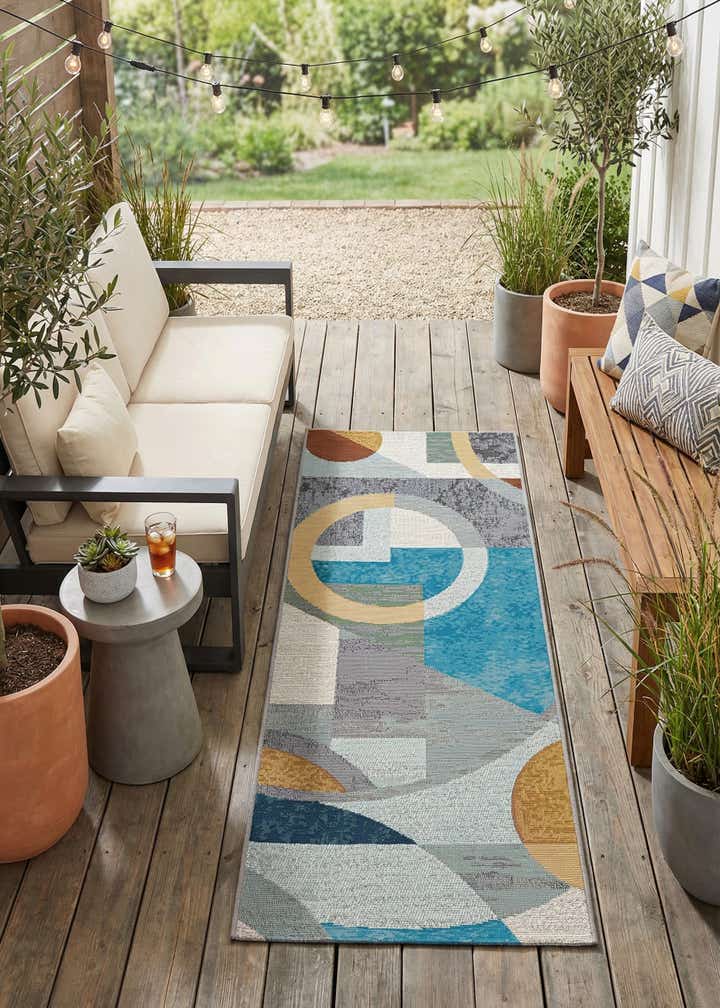 2' x 5' 1 Easy-Clean Modern Indoor / Outdoor Runner Rug