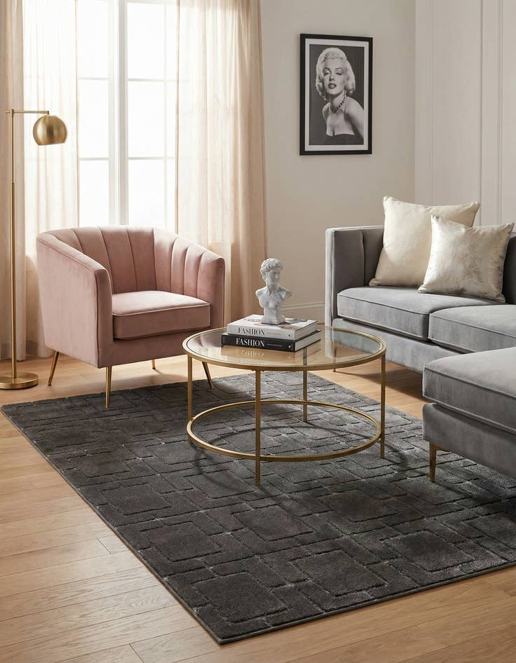 Detail image of  4' x 6'  Marilyn Monroe™ Glam Deco Rug