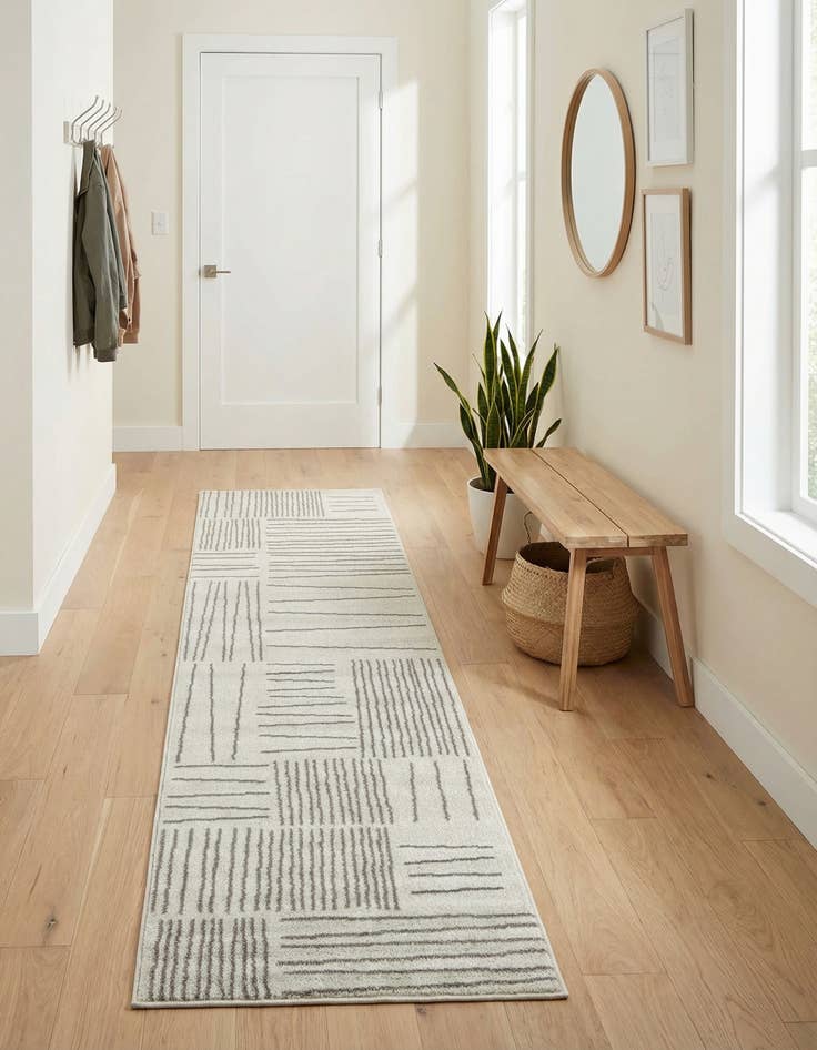 Detail image of 2' 7 x 10' Hanahan Runner Rug