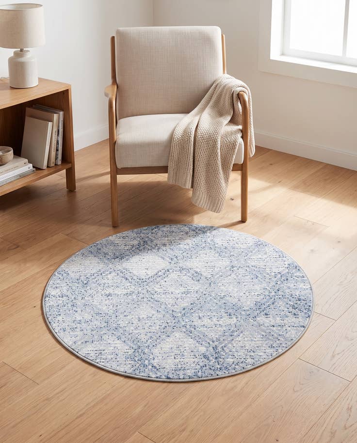 Detail image of 3' 3 x 3' 3 Kamala Washable Round Rug