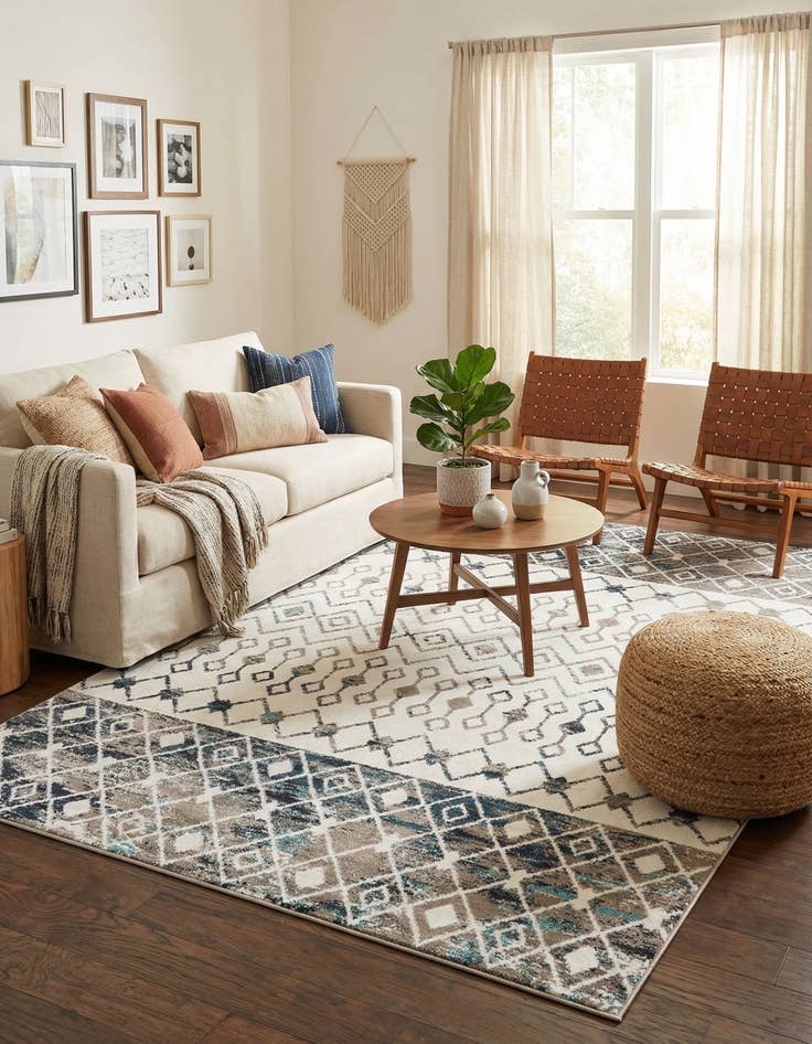 Detail image of 10' x 13' Moroccan Trellis Rug