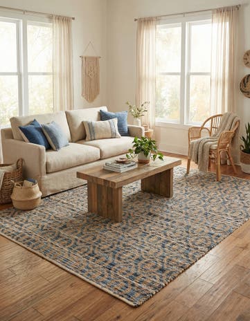 8' x 11' Hand Woven Chindi Jute Rug