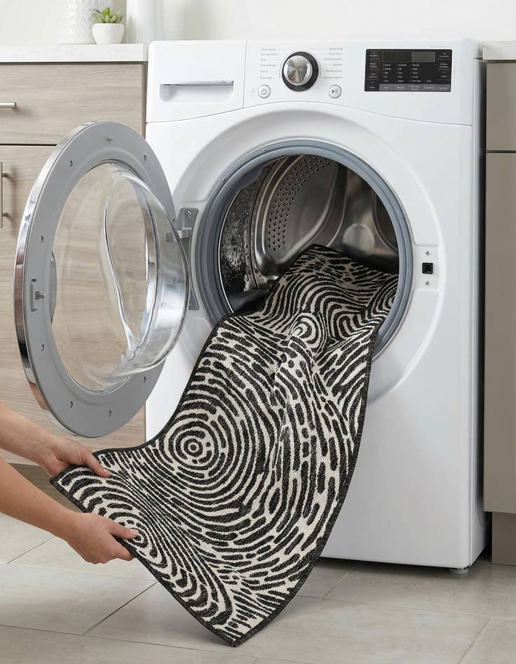 Detail image of 2' x 6'  Washable Modern Indoor / Outdoor Runner Rug