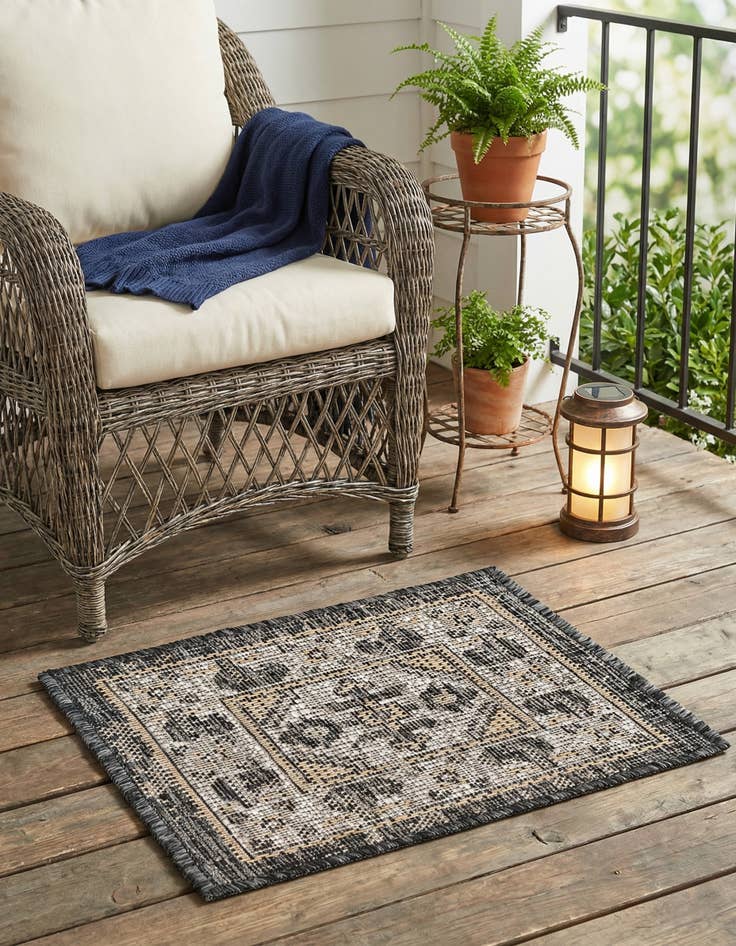 Detail image of  1' 4 x 1' 4  Washable Traditional Indoor / Outdoor Sample Rug