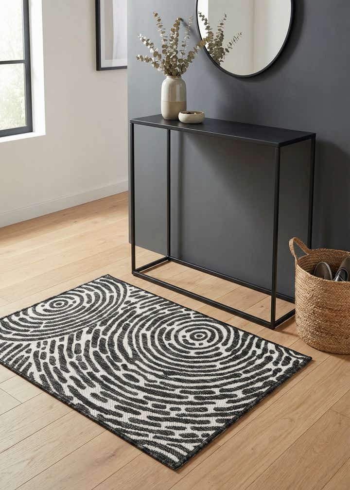 2' x 3' Easy-Clean Modern Indoor / Outdoor Rug