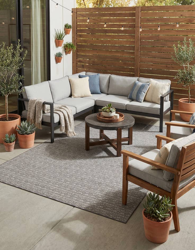 Detail image of  7' x 10'  Washable Modern Indoor / Outdoor Rug