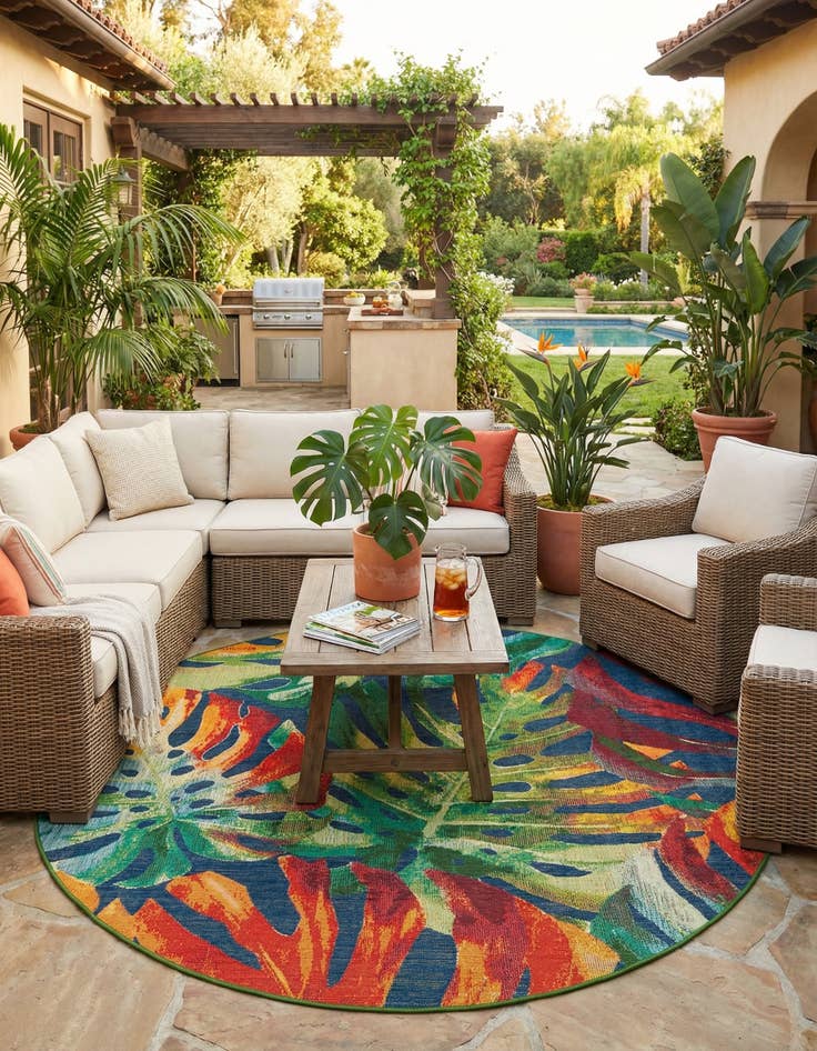 Detail image of 10' x 10'  Washable Baja Indoor / Outdoor Round Rug