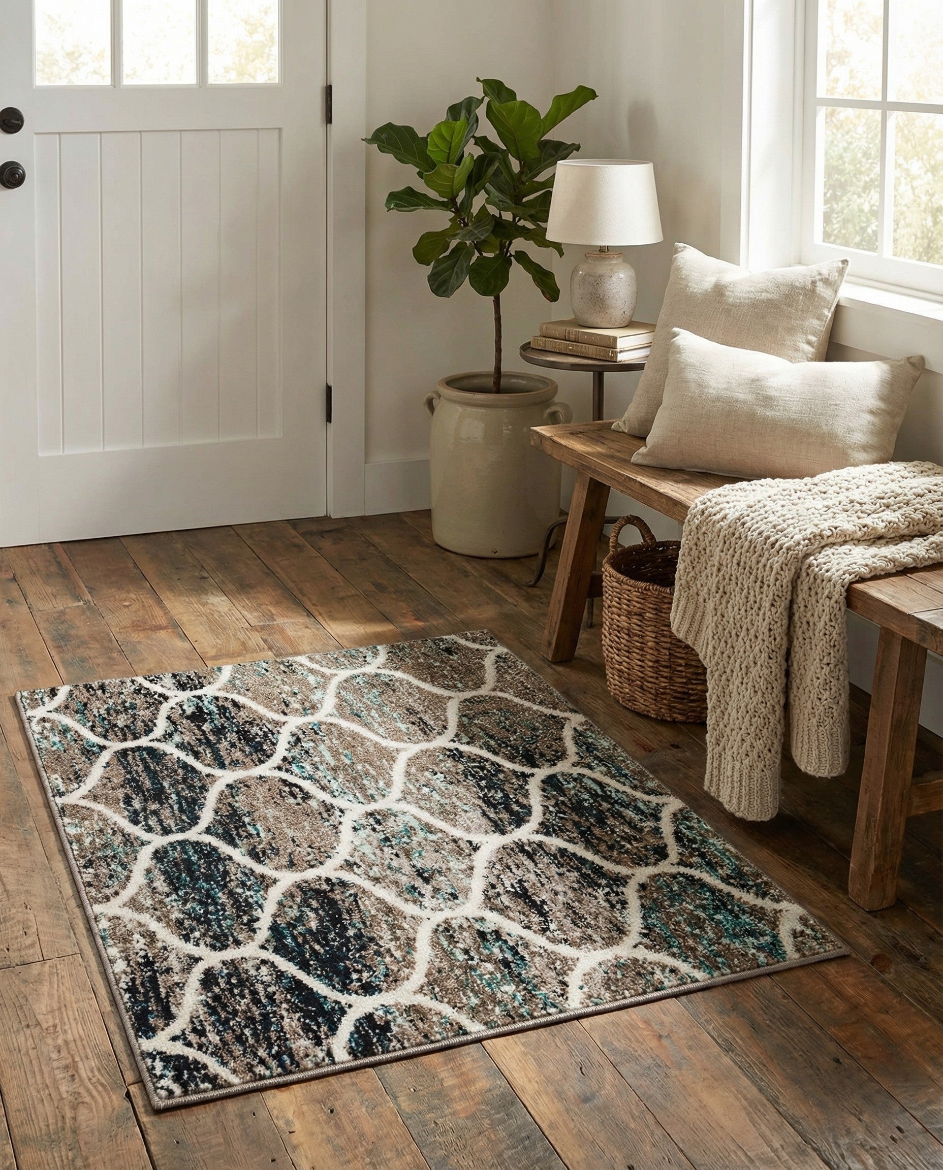  3' x 3' Lattice Frieze Square Rug