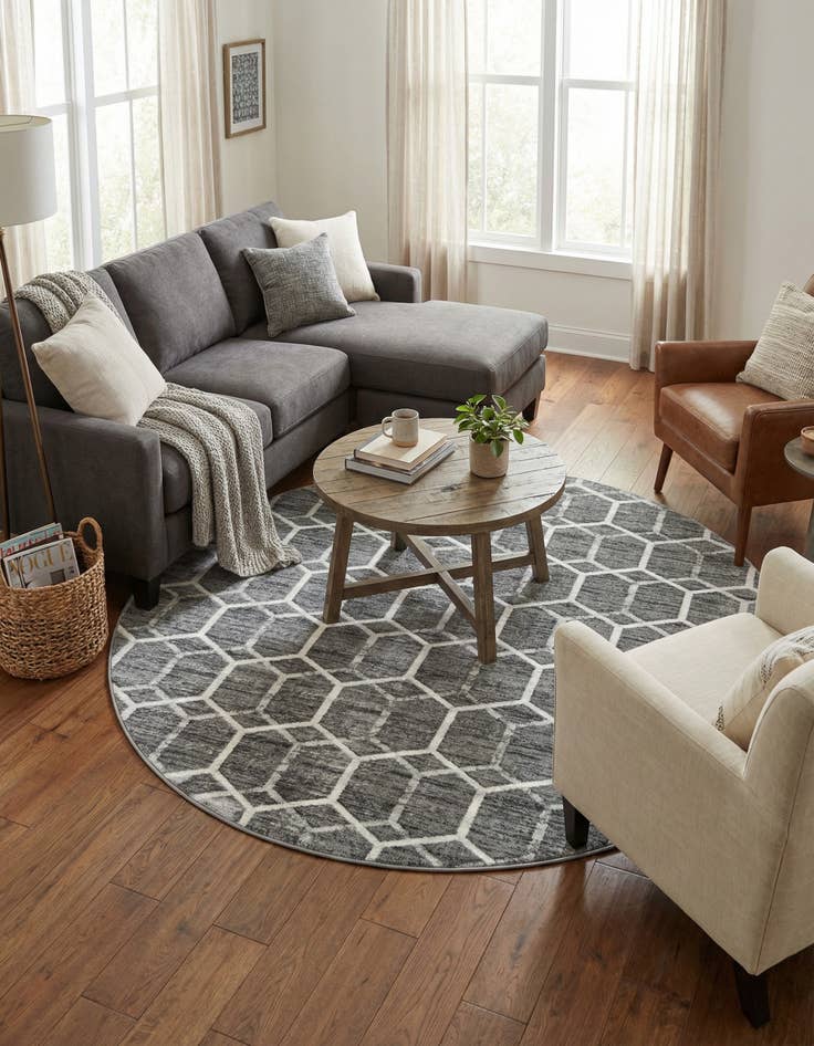 Detail image of  8' x 8' Lattice Trellis Round Rug