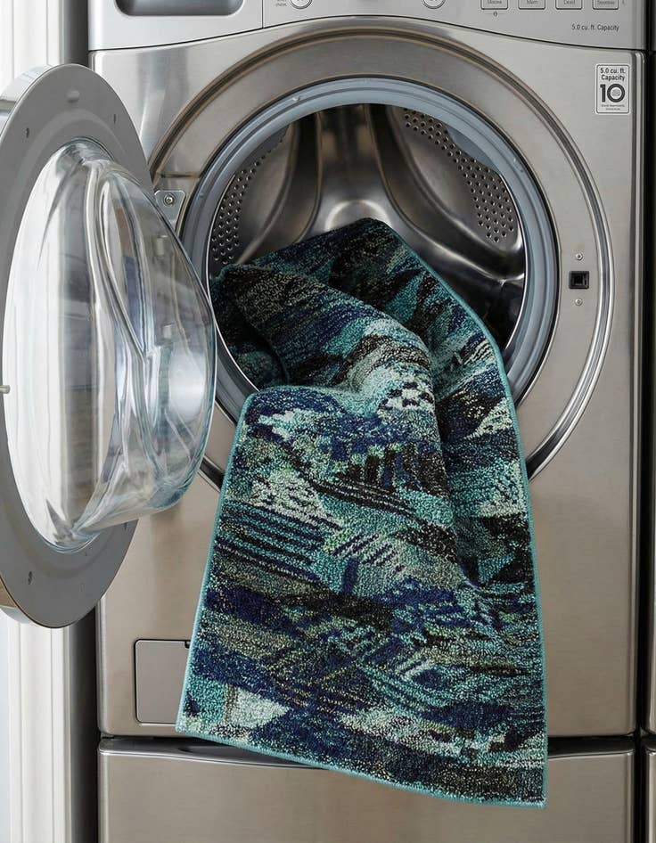 Detail image of 2' 2 x 6' 9  Washable Santa Fe Runner Rug