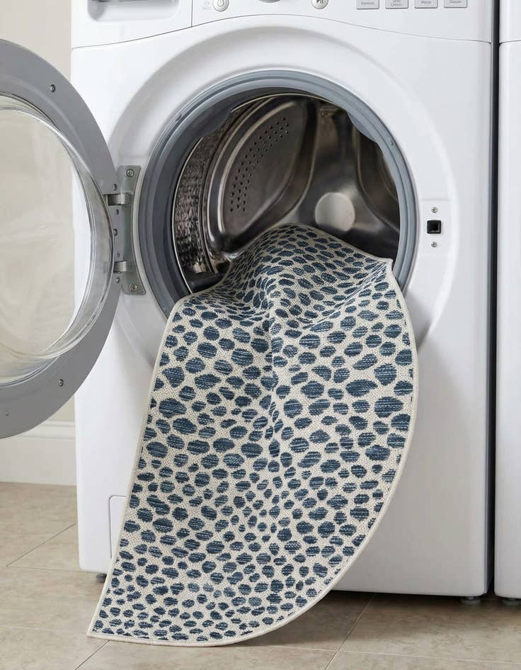 Detail image of 2' 2 x 3' 7  Washable Jill Zarin Cape Town Indoor / Outdoor Hearth Rug