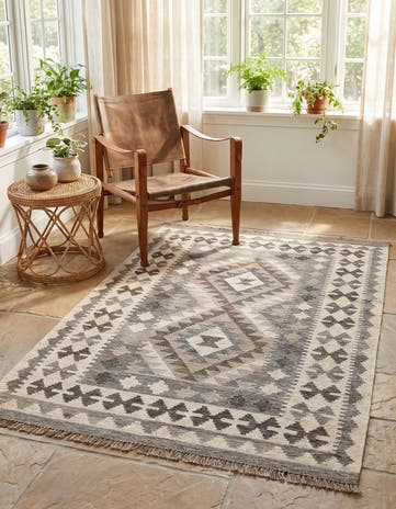 3' 4 x 5' Hand Woven Kilim Maymana Wool Rug