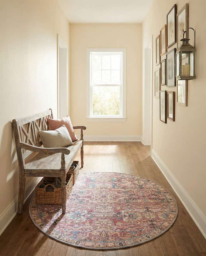 3' 3 x 3' 3 Washable Nostalgia Round Rug