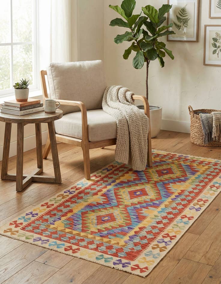 Detail image of 3' 5 x 6' 6  Hand Woven Kilim Maymana Wool Rug