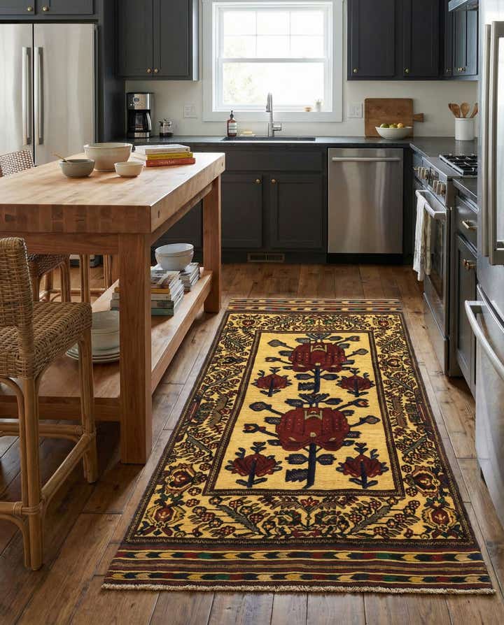 4' 2 x 6' 8 Hand Knotted Sumak Wool Rug