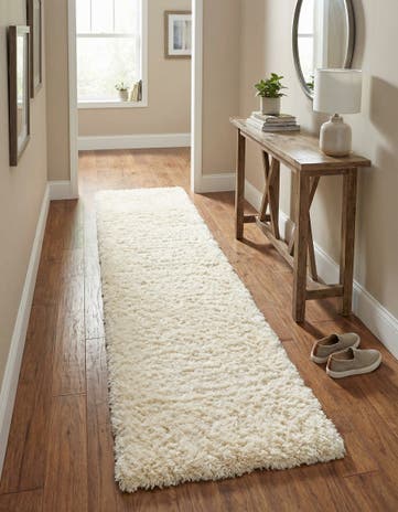 Bone Marilyn Monroe&trade; Shag Runner Rug