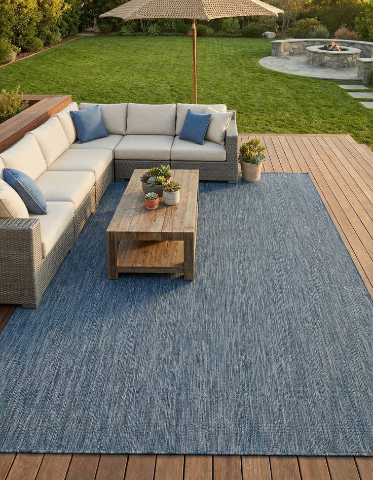 Detail image of 10' x 13'  Washable Solid Indoor / Outdoor Rug