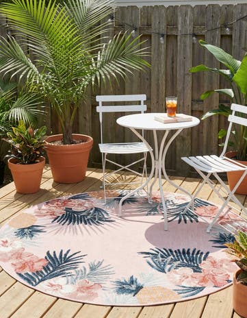 4' 5 x 4' 5 Easy-Clean Botanical Indoor / Outdoor Round Rug