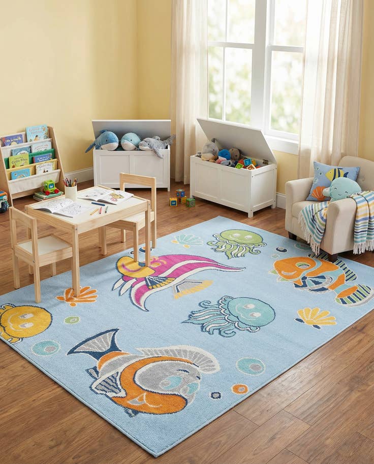 Detail image of 5' 3 x 7' 7 Easy-Clean Indoor / Outdoor Rug