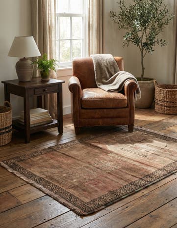 2' 9 x 4' 3 Hand Knotted Ultra Vintage Persian Wool Rug